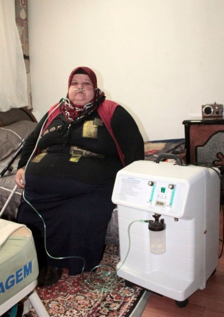 Evinden dışarıya çıkabilmek için akülü araba istiyor