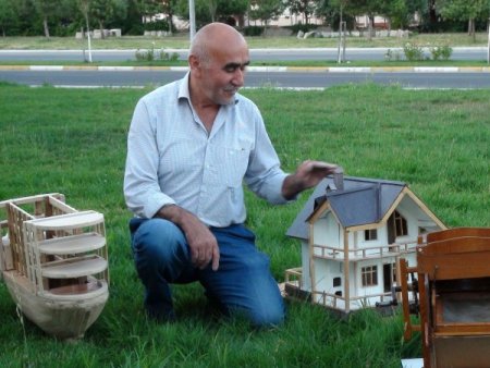 Evini De Gemisini De Kendisi Yaptı