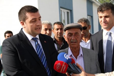 Evini Yapana Yardım (EYY) modeliyle yapılan ilk ev sahibine teslim edildi