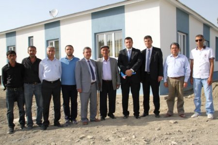 Evini Yapana Yardım (EYY) modeliyle yapılan ilk ev sahibine teslim edildi