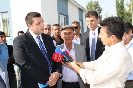 Evini Yapana Yardım (EYY) modeliyle yapılan ilk ev sahibine teslim edildi