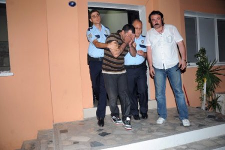 Evsahibini Karşısında Gören Hırsız: Ekmek Almaya Geldim