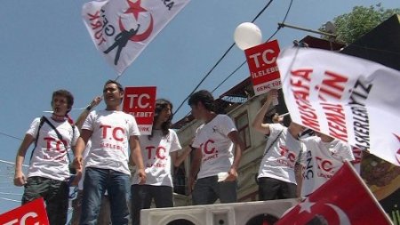 Eylemciler ile polis arasında ‘Taksim’ gerginliği