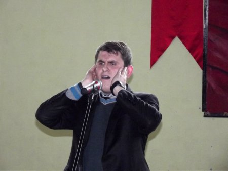 Ezan ve Kuran'ı güzel okumak için yarıştılar