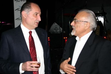 Ezel Akay: Cannes Elitist Bir Festival, Berlin'de Kendimizi Evimizde Hissediyoruz