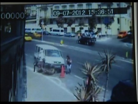 Ezilmekten Kıl Payı Kurtuldular