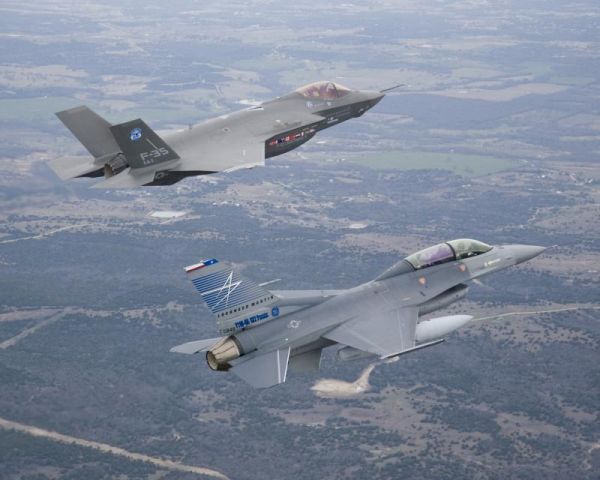 f_16_f_35_birlikte.jpg