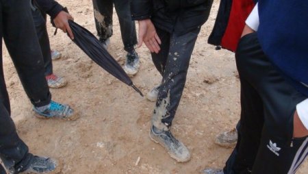 'Fakıbaba öğrencilere kızdı, okul yanındaki çöp konteynerlerini aldı' iddiası