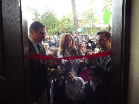 Fakülte öğrencilerinden miniklere unutulmayacak hediye