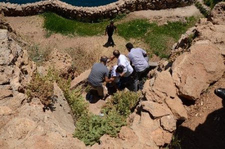 Falezden düşen çocuk hafif yaralı kurtuldu