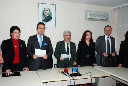 'faşizmin Başkenti İzmir' Sözüne 1 Liralık Tazminat Davası Açıldı