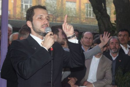 Fatih Erbakan: Sınav Kitapcığı Basamayan Uçak Yapamaz