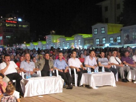 Fatih Kısaparmak, Ünye'de Koser Verdi