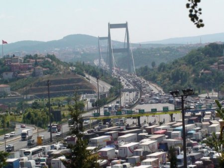 Fatih Sultan Mehmet Köprüsü'nde Tek Şerit Trafiği