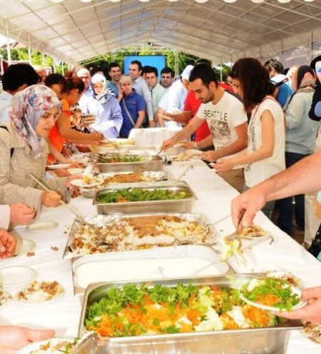 Fatih Üniversitesi mezunları pilav gününde buluştu