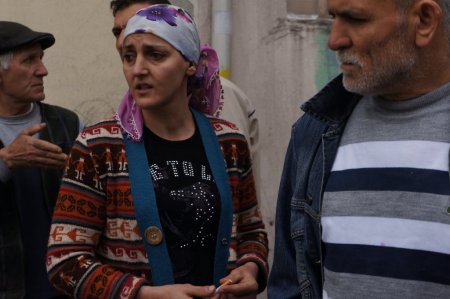 Fatih’te çökme tehlikesi bulunan bina boşaltıldı