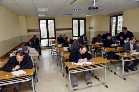 Fatih'te imamlar İngilizce öğreniyor