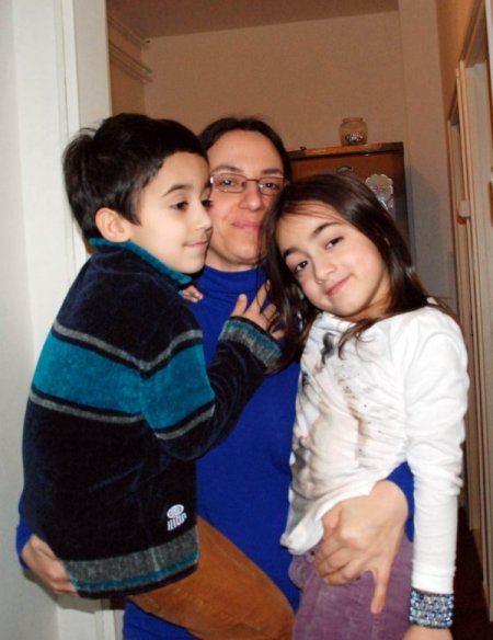 Fatma Kayadelen çocuklarına kavuştu