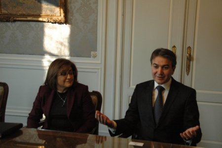 Fatma Şahin, Belçika’daki temaslarına Emir Kır’la başladı