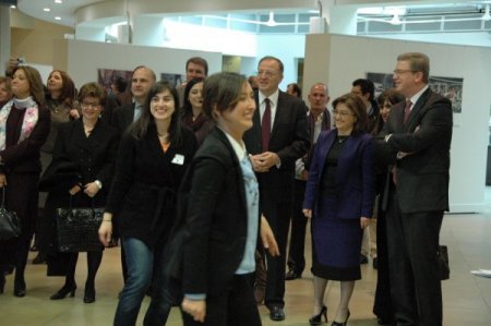 Fatma Şahin, kadına şiddetle mücadele için Brüksel’de dans etti