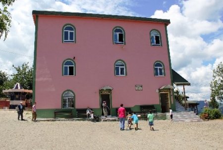 Fatsa'da cami - cemevi kardeşliği hoşgörü örneği sunuyor