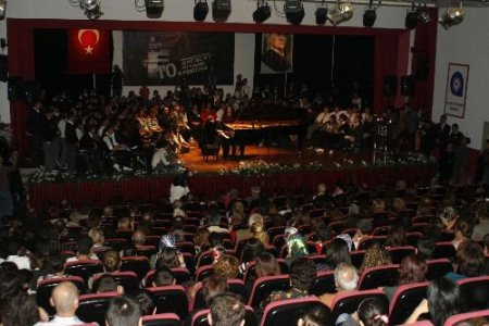 Fazıl Say, Antalyalılara Ücretsiz Konser Verdi