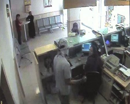 Fazla para harcayan soyguncu yakayı ele verdi