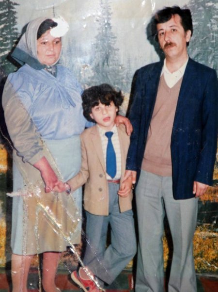 Fedakar koruyucu aile, özürlü olmasına rağmen çocukları Cumhur’a sahip çıktı