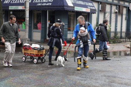 Felaketin vurduğu bölgelerde halk dayanışma içinde