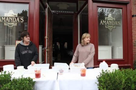 Felaketin vurduğu bölgelerde halk dayanışma içinde