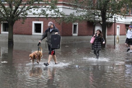 Felaketin vurduğu bölgelerde halk dayanışma içinde