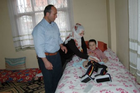 Felç olan Bitlisli Yusuf yardım bekliyor