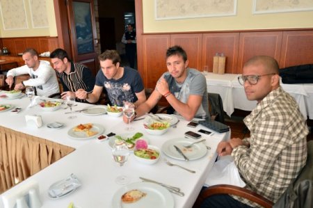 Felipe Melo, takım arkadaşlarına yemek ısmarladı