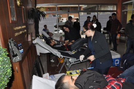 FEM’den Kızılay'a kan bağışı