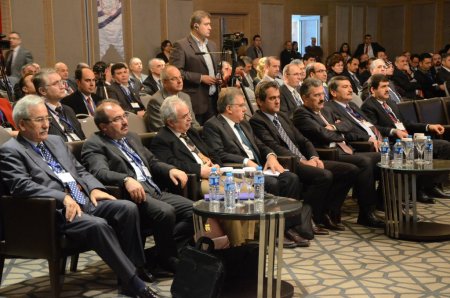 Fen edebiyat fakültelerinin geleceği Zonguldak'ta konuşuluyor