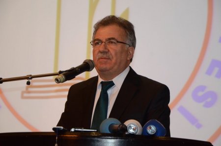 Fen edebiyat fakültelerinin geleceği Zonguldak'ta konuşuluyor