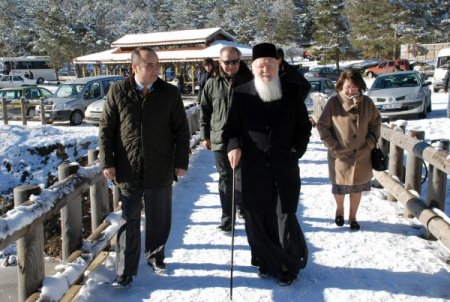 Fener Rum Patriği Bartholomeos, Ailesiyle Abant'ta Yürüyüş Yaptı