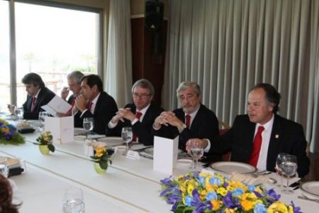 Fenerbahçe, Benfica Kulübü'nün yöneticileri ile yemekte bir araya geldi