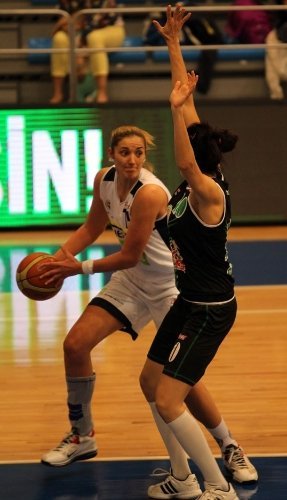 Fenerbahçe, Ceyhan Belediyesi’ni 85-62 mağlup etti