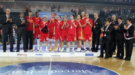 Fenerbahçe, Cumhurbaşkanlığı Kupası'nı müzesine götürdü