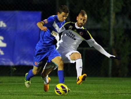 Fenerbahçe, Genk'le 1 - 1 berabere kaldı