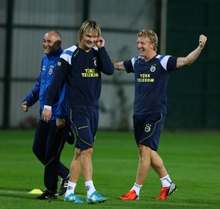 Fenerbahçe, MP Antalyaspor maçı için kampa girdi