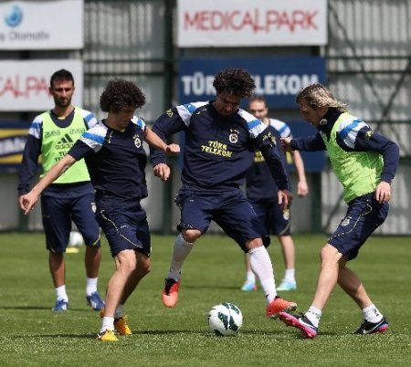 Fenerbahçe, Orduspor maçı hazırlıklarına başladı