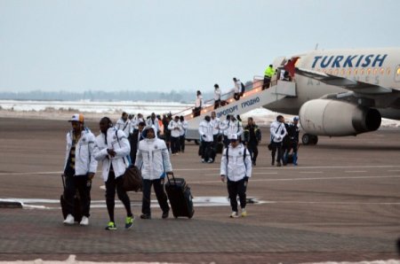 Fenerbahçe, özel uçakla Belarus'a geldi