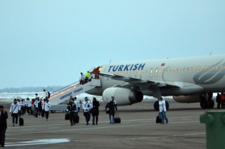 Fenerbahçe, özel uçakla Belarus'a geldi