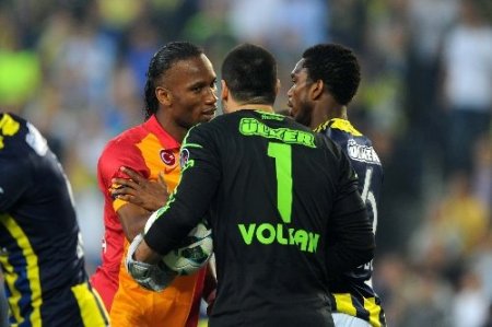 Fenerbahçe: 2 - Galatasaray: 1 (İlk yarı)
