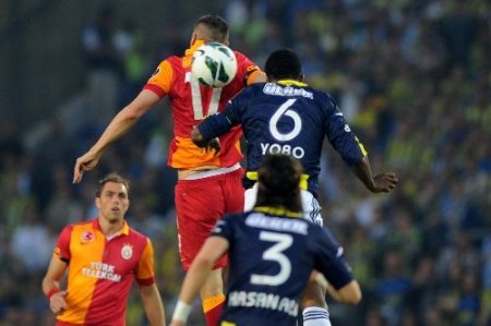 Fenerbahçe: 2 - Galatasaray: 1 (İlk yarı)