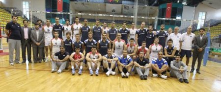 Fenerbahçe Grundig, rakibine mağlup oldu