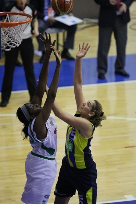 Fenerbahçe oyundan değil ama sonuçtan memnun