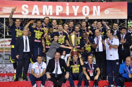 Fenerbahçe Ülker: 63 - Galatasaray Medical Park: 57
